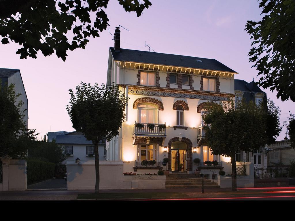 Hotel Marie Anne Deauville Exteriér fotografie